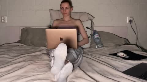 missmiroslava online show from 4, 4, 2026