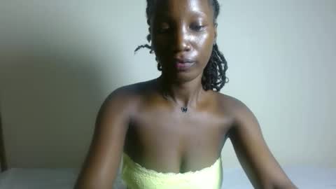 Snapshot of missmisbehave_irl chatting on 28, 5, 2026 sexy online show from 28, 5, 2026