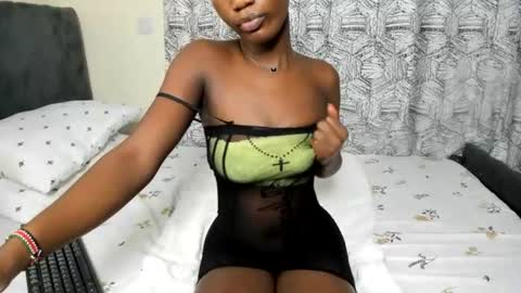 Snapshot of missmisbehave_irl chatting on 20, 6, 2026 sexy online show from 20, 6, 2026