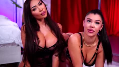 Snapshot of missmo0n chatting on 13, 10, 2025 Missmo0n online show from 13, 10, 2025