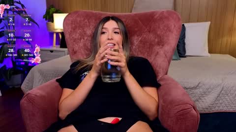 Emma Rivera online show from 8, 1, 2025