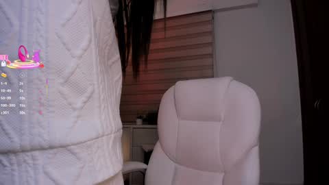 Nataly Rivas online show from 5, 3, 2025