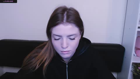 Snapshot of missoliviaa_ chatting on 8, 1, 2025 Olivia online show from 8, 1, 2025