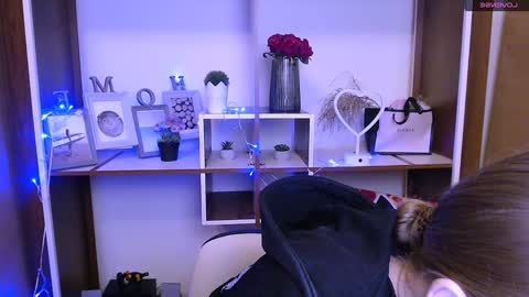 Snapshot of missoliviaa_ chatting on 13, 1, 2025 Olivia online show from 13, 1, 2025