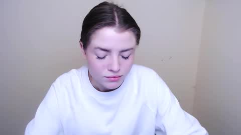 Snapshot of missoliviaa_ chatting on 23, 1, 2025 Olivia online show from 23, 1, 2025