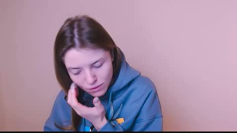 Snapshot of missoliviaa_ chatting on 7, 2, 2025 Olivia online show from 7, 2, 2025