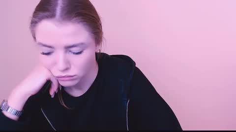 Snapshot of missoliviaa_ chatting on 10, 2, 2025 Olivia online show from 10, 2, 2025