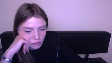 Snapshot of missoliviaa_ chatting on 19, 2, 2025 Olivia online show from 19, 2, 2025