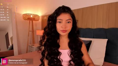 Emma Prada online show from 4, 2, 2026