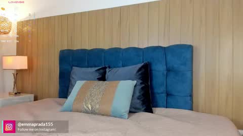 Emma Prada online show from 6, 2, 2026