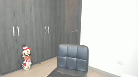 Miss Rhodes online show from 20, 12, 2024