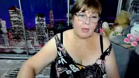 Snapshot of missritabella chatting on 4, 8, 2026 Rita online show from 4, 8, 2026