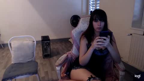 missthon online show from 18, 1, 2025