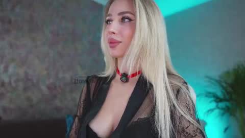 Snapshot of misstics_ chatting on 30, 11, 2025 Eva online show from 30, 11, 2025