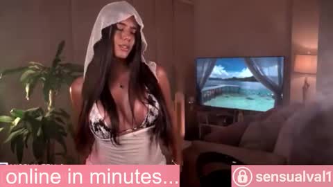 Snapshot of missvalery_1 chatting on 14, 10, 2025 OF online show from 14, 10, 2025