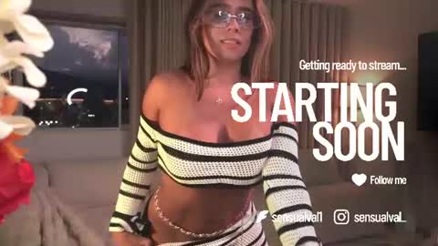 Snapshot of missvalery_1 chatting on 22, 6, 2026 OF online show from 22, 6, 2026