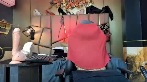 Snapshot of missvictoriia chatting on 9, 5, 2026 Victoria online show from 9, 5, 2026