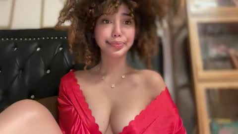 Divine Olga  online show from 10, 6, 2026