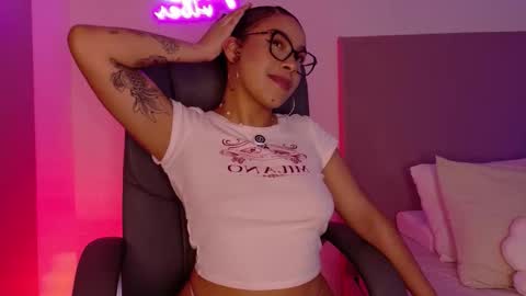 Snapshot of missygainer chatting on 1, 11, 2025 Missy Gainer online show from 1, 11, 2025