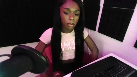 lauren online show from 27, 2, 2025