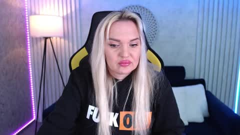 missyymarty online show from 11, 4, 2026