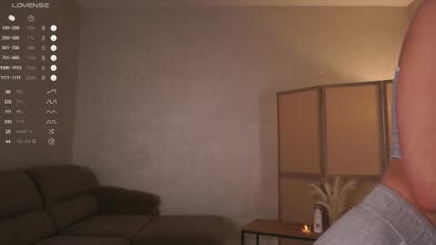 Snapshot of mist_mia chatting on 23, 10, 2025 Mia online show from 23, 10, 2025