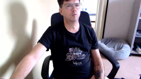 Snapshot of mistercoeur1 chatting on 9, 6, 2026 mistercoeur online show from 9, 6, 2026