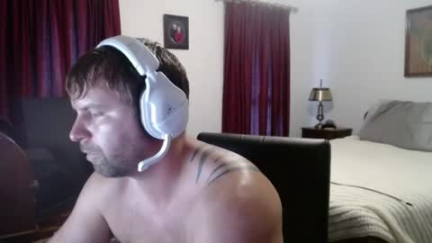 Snapshot of misterfreak420 chatting on 7, 7, 2026 misterfreak420 online show from 7, 7, 2026