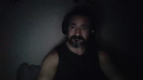 Snapshot of mistergreece chatting on 14, 10, 2025 mistergreece online show from 14, 10, 2025