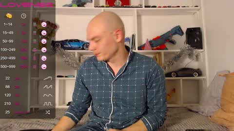 MIsterjames  online show from 4, 1, 2025