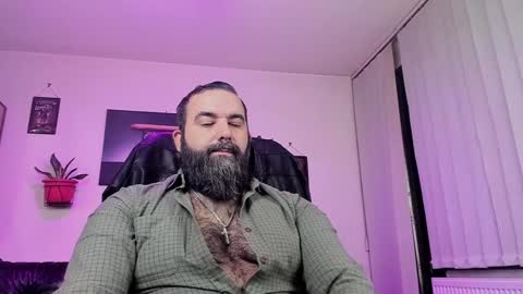 misterlov3r online show from 11, 12, 2024