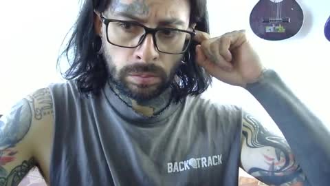 Snapshot of misternocturne chatting on 18, 4, 2026 misternocturne online show from 18, 4, 2026