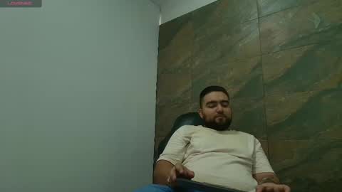 misterslapalot_96 online show from 25, 2, 2025