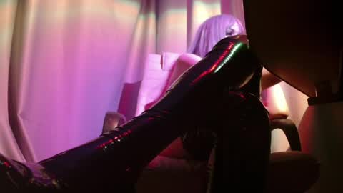 Snapshot of mistr_daria_femdom chatting on 4, 6, 2026 mistr_daria_femdom online show from 4, 6, 2026