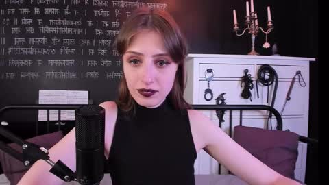 Snapshot of mistress_marlene chatting on 25, 10, 2025 Mistress Marlene online show from 25, 10, 2025
