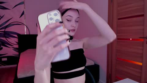 Snapshot of mistress_mialibra chatting on 25, 1, 2025 Mistress Mia online show from 25, 1, 2025