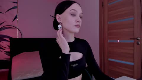 Snapshot of mistress_mialibra chatting on 22, 2, 2025 Mistress Mia online show from 22, 2, 2025