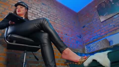 Snapshot of mistress_milana_ chatting on 20, 12, 2024 mistress_milana_ online show from 20, 12, 2024