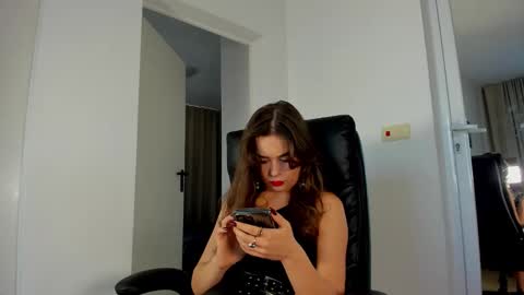 Snapshot of mistress_milana_ chatting on 10, 10, 2025 mistress_milana_ online show from 10, 10, 2025