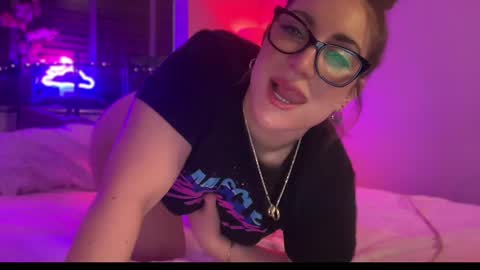 Miss X online show from 28, 2, 2025