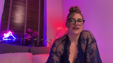 Miss X online show from 2, 12, 2025