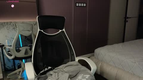 Snapshot of misty_roseee chatting on 6, 2, 2025 misty_roseee online show from 6, 2, 2025