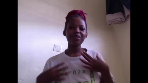 Snapshot of misty_shee chatting on 22, 4, 2026 misty_shee online show from 22, 4, 2026