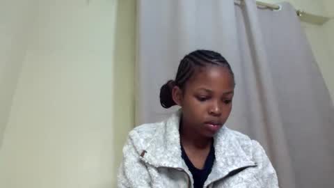 Snapshot of misty_shee chatting on 12, 5, 2026 misty_shee online show from 12, 5, 2026