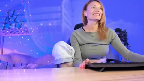 Snapshot of mistybarnes chatting on 12, 9, 2025 MistyBarnes NONUDE MODEL online show from 12, 9, 2025