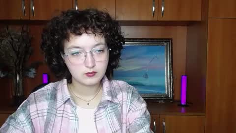 Snapshot of mistyrosee chatting on 10, 10, 2025 Aria online show from 10, 10, 2025
