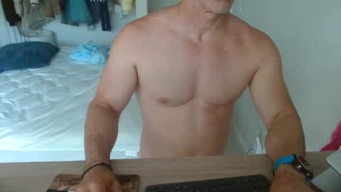 Snapshot of mitcheli chatting on 29, 4, 2026 Onlyfans online show from 29, 4, 2026