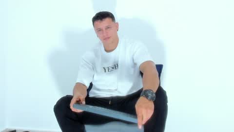 Snapshot of mitchellburns chatting on 26, 12, 2024 mitchell online show from 26, 12, 2024