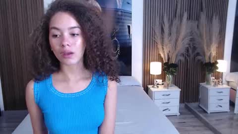 Mtica Brennet online show from 25, 9, 2025