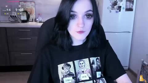 Snapshot of miura_moon chatting on 3, 6, 2026 lina. online show from 3, 6, 2026